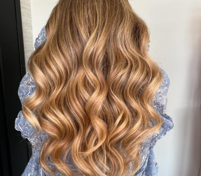 Quelle est la durée idéale pour une décoloration sans abîmer les cheveux ? 2 decolorant 2 | MCCP COIFFURE BIO