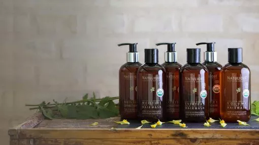 Quels actifs privilégier dans un shampoing hydratant ? 3 shampoing 2 1 | MCCP COIFFURE BIO